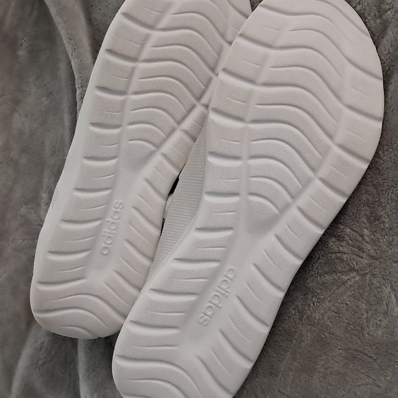 adidas Women's never worn - Picture 3 of 3